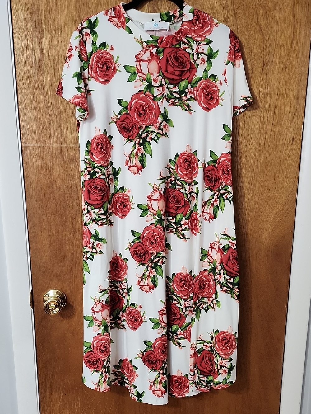 Infinity Raine White Midi Dress with Red Rose Print Size Large
